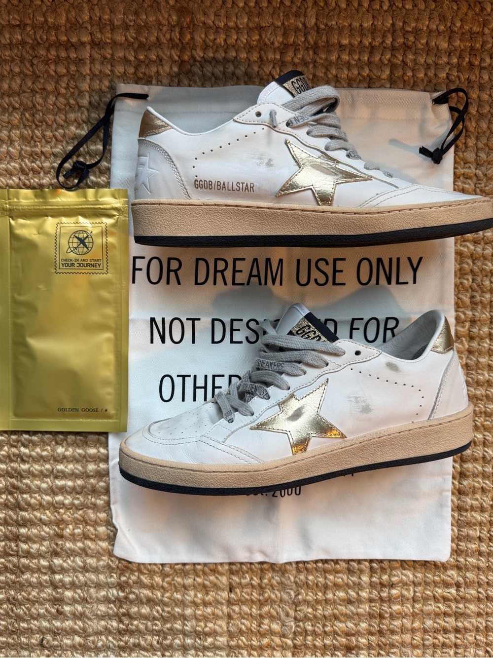 GOLDEN GOOSE
Ball Star Leather Sneakers With Gold Star